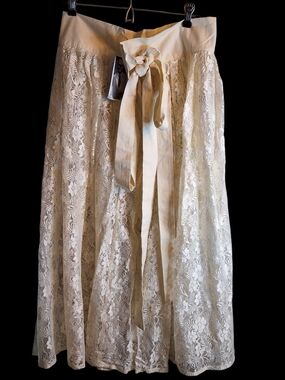 Vtg Forenza NWT Elegant Cream Lace Maxi Skirt with Waist Tie Sz L